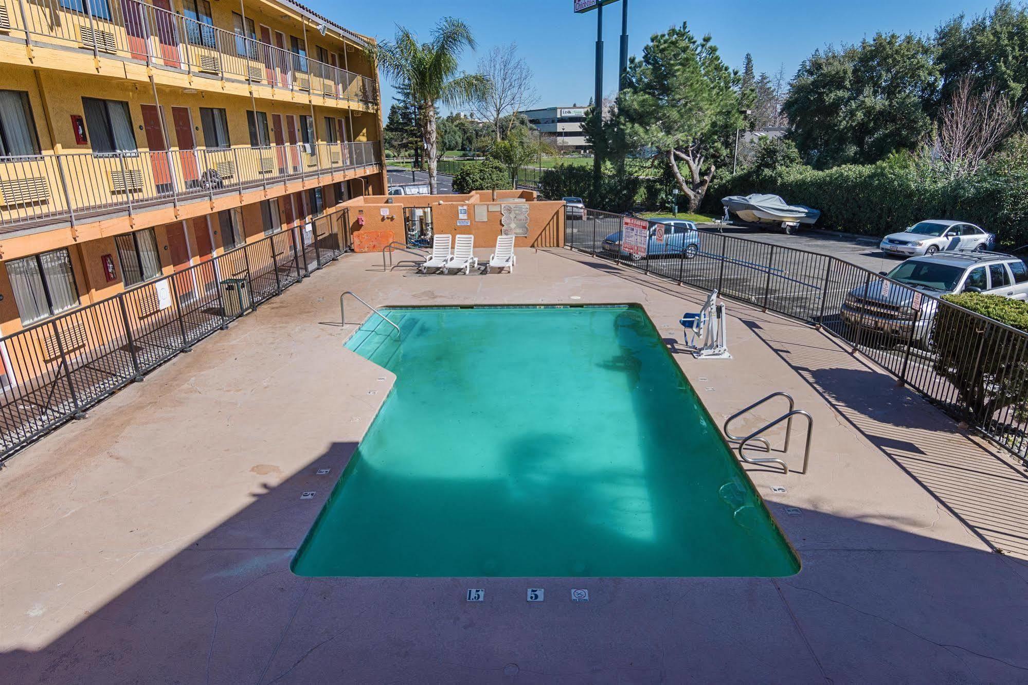 Motel 6-Stockton, Ca Εξωτερικό φωτογραφία